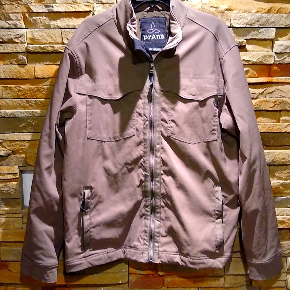 Men's large beige Prana jacket
